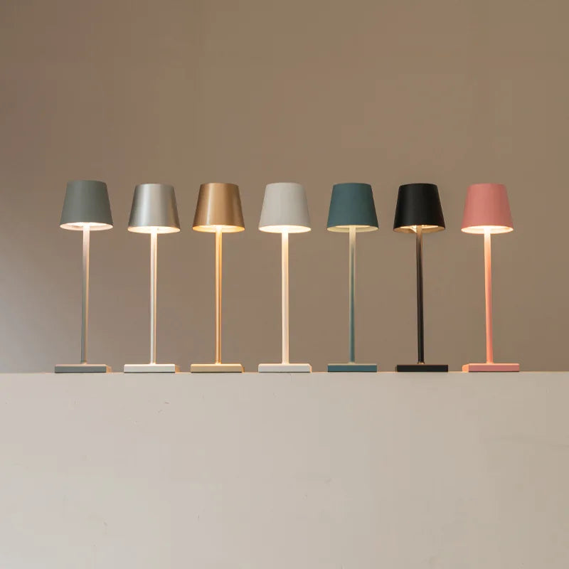 GYFNPlastic-Beker-Tafellamp-Usb-Opladen-Traploos-Dimmen-Nachtlampje-Restaurant-Sfeer-Lichtbar-Bar-Schoonmaak-Tafellampbed.webp